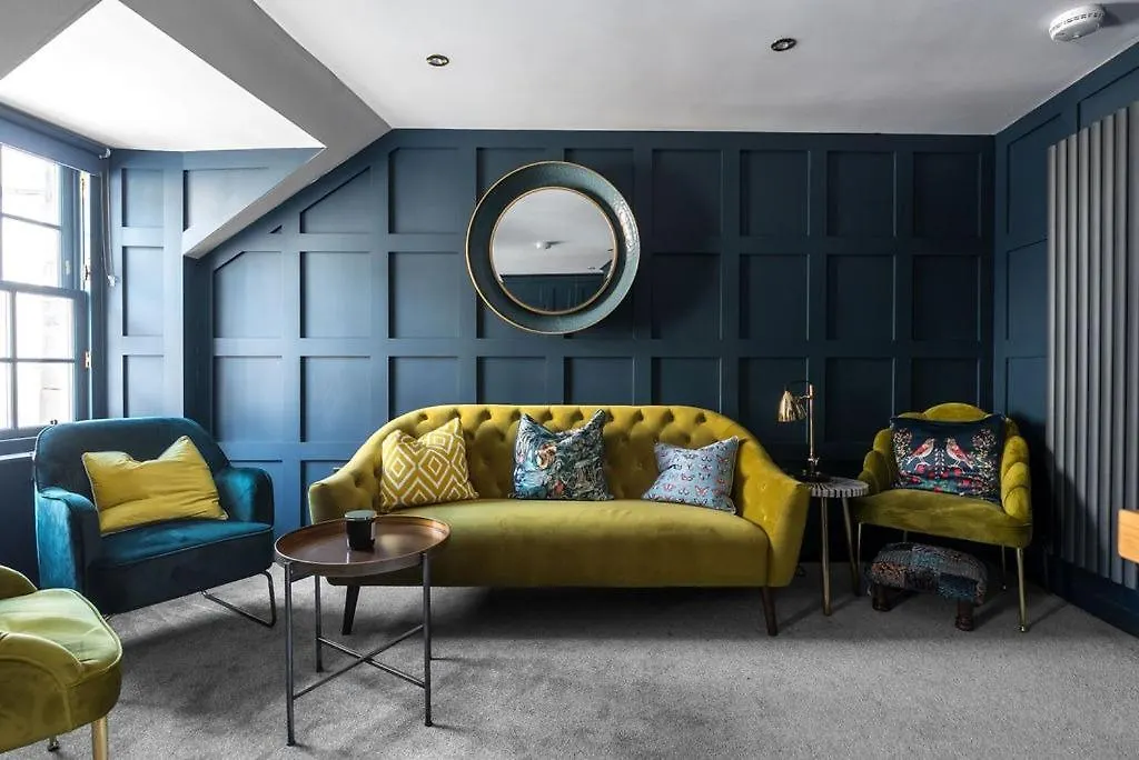 Boutique Castle View 3 Bedroom Apartment Edinburgh United Kingdom