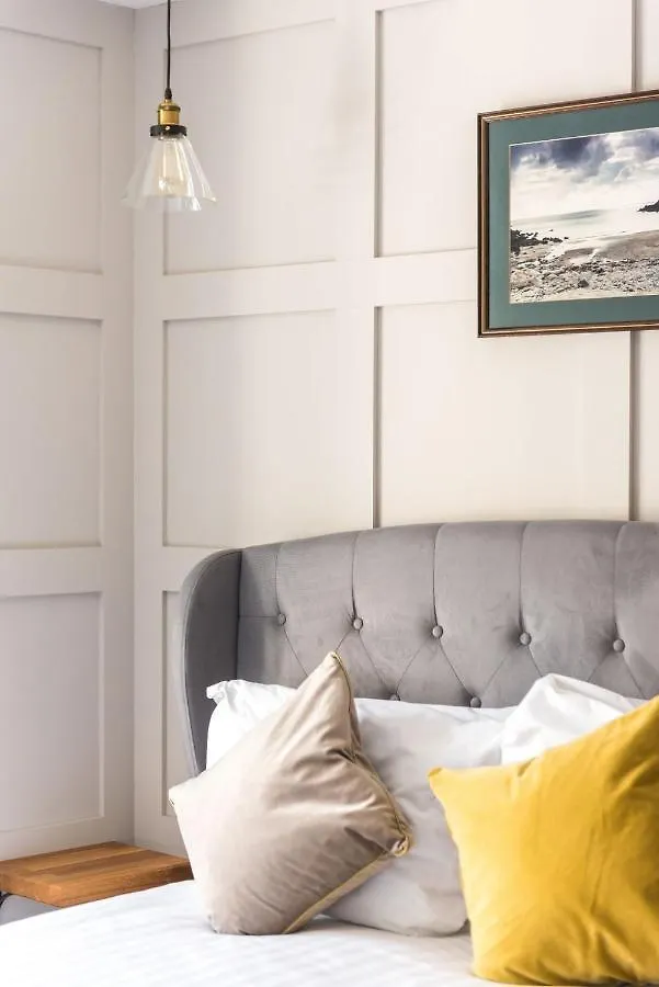 Boutique Castle View 3 Bedroom Apartment Edimburgo